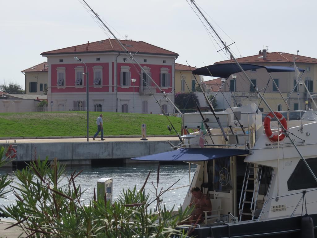Villino Ermione Hotel Marina Di Pisa Exterior photo
