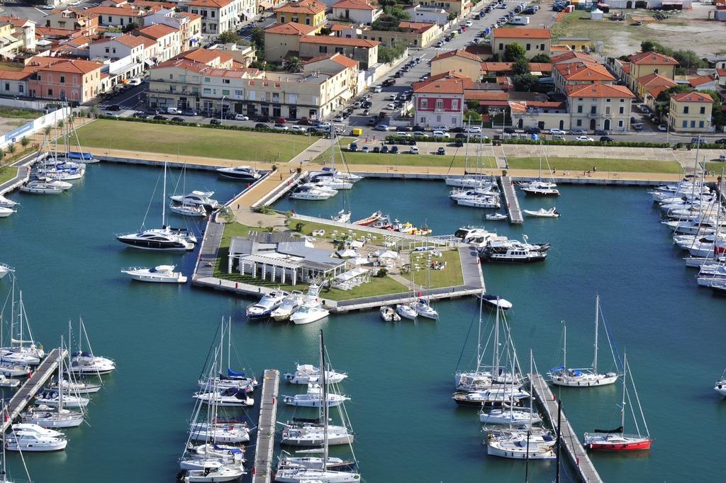 Villino Ermione Hotel Marina Di Pisa Exterior photo