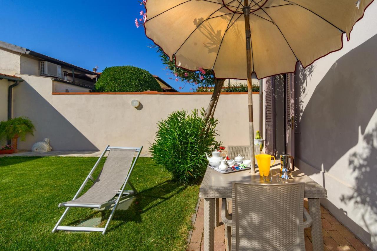Villino Ermione Hotel Marina Di Pisa Exterior photo