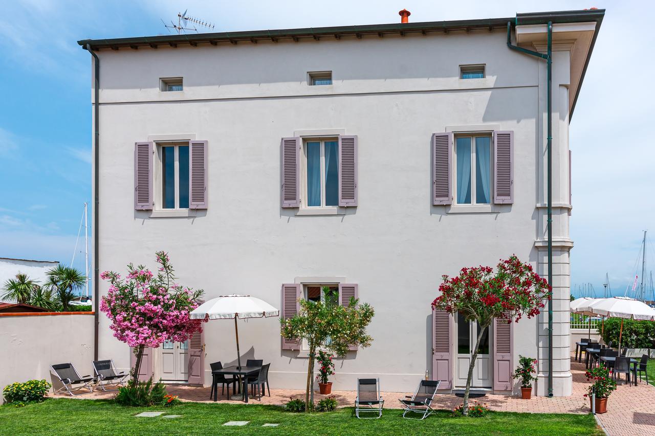 Villino Ermione Hotel Marina Di Pisa Exterior photo