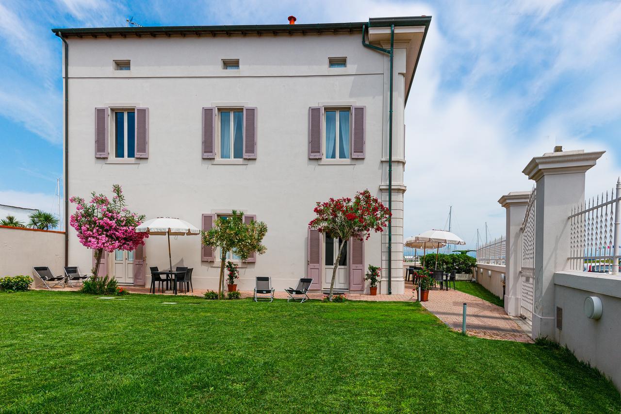 Villino Ermione Hotel Marina Di Pisa Exterior photo